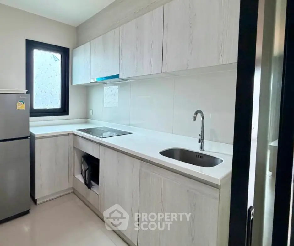 Screenshot 2568-11-20 at 20.43.44.jpg