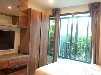 Fully Furnished 1 Bedroom Condo at Ideo Q Chula Samyan-6