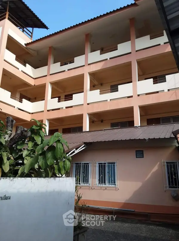 image_rental-10247059