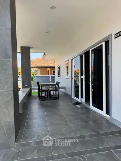 image_rental-29384606