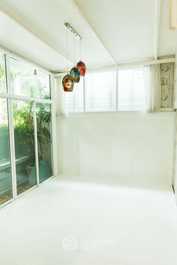 image_rental-12039700