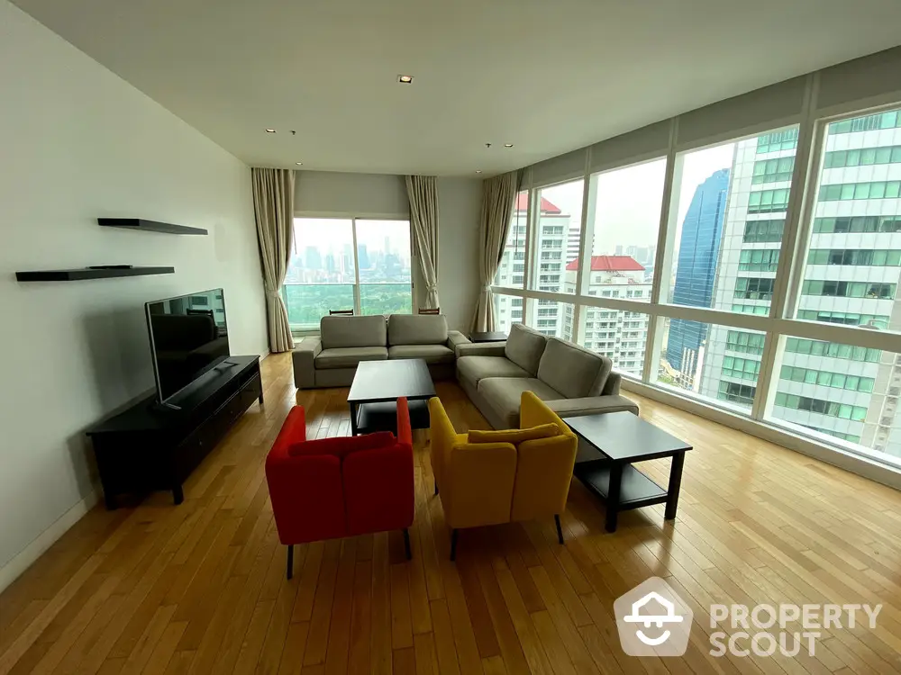  3 Bedrooms Condo at Millennium Residence Sukhumvit Condominium-16