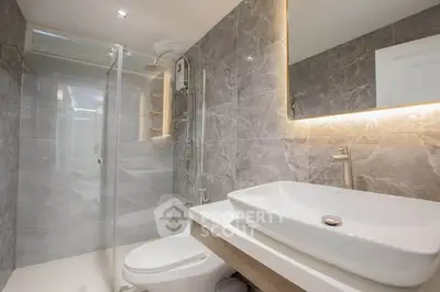 Modern bathroom with sleek design and elegant fixtures