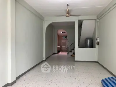 image_rental-27416178