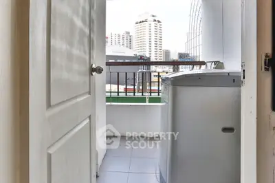  3 Bedrooms Condo -6