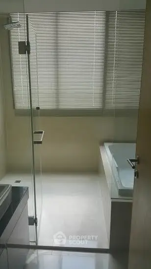  2 Bedrooms Condo at Hyde Sukhumvit 11-3