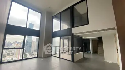 image_rental-29676862