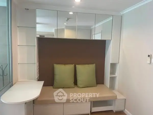 image_rental-26105262