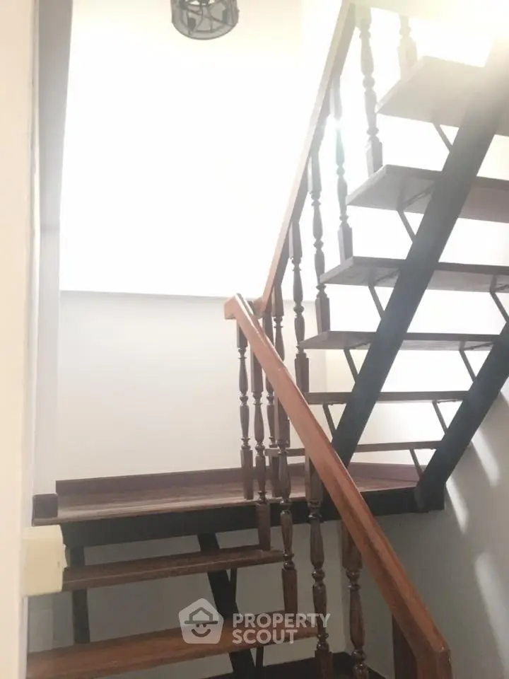 3 Bedrooms Condo -1