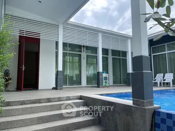 image_rental-13920994