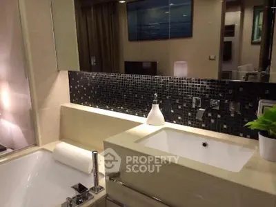 Fully Furnished 2 Bedrooms Condo at The Address Sathorn-8