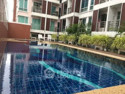 2 Bedrooms Condo at Chateau In Town Ratchada 13-2