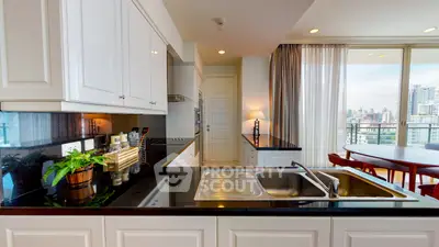  2 Bedrooms Condo at Royce Private Residence Sukhumvit 31-5