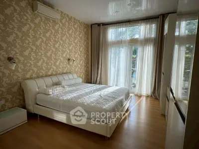 image_rental-27581051