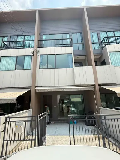 image_rental-31680408