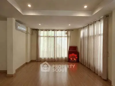 image_rental-36000674