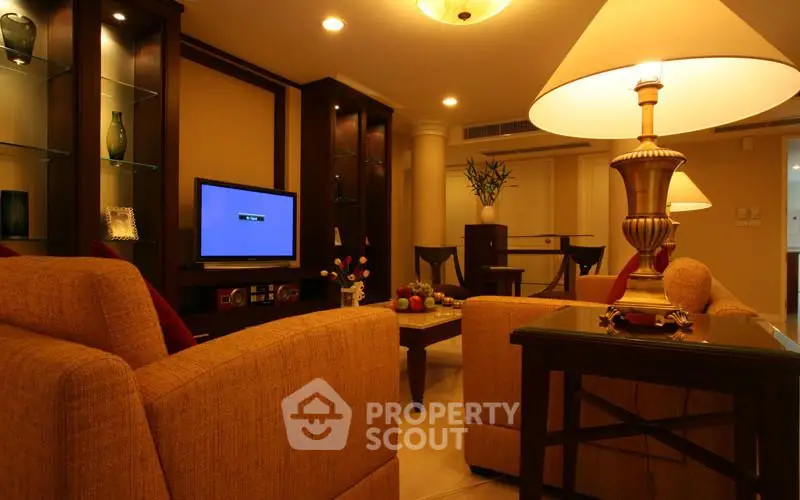 4 Bedrooms Condo -1