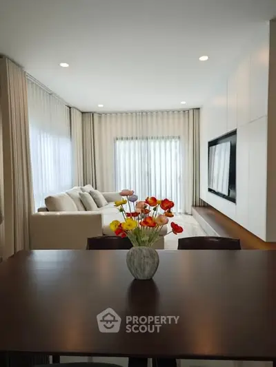 image_rental-30075039