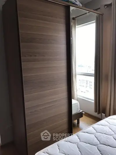 1 Bedroom Condo at Hive Taksin-4