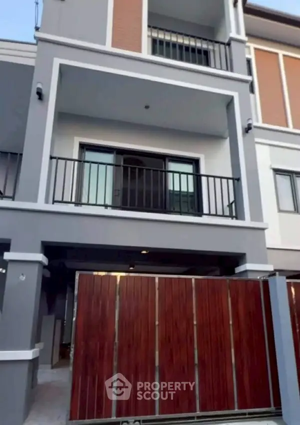 image_rental-31605908