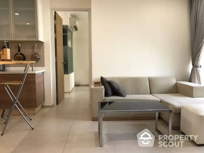 Fully Furnished 2 Bedrooms Condo at Rhythm Sukhumvit 50 Livingroom