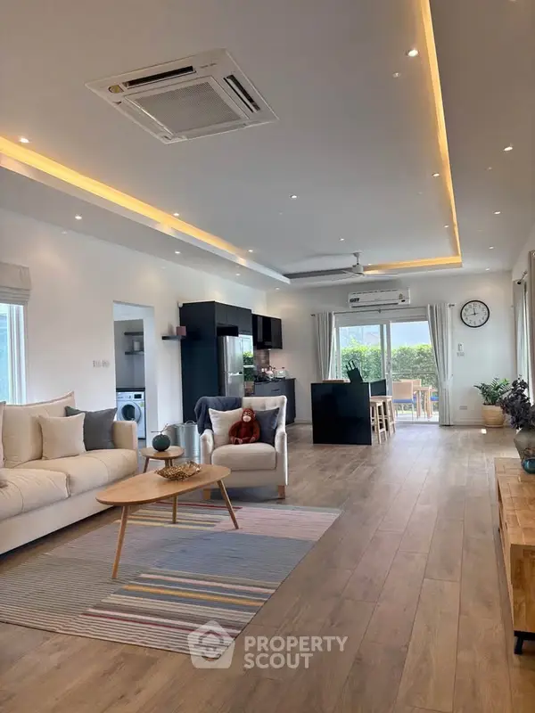 image_rental-27687928