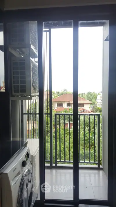  2 Bedrooms Condo at The Line Wongsawang-2