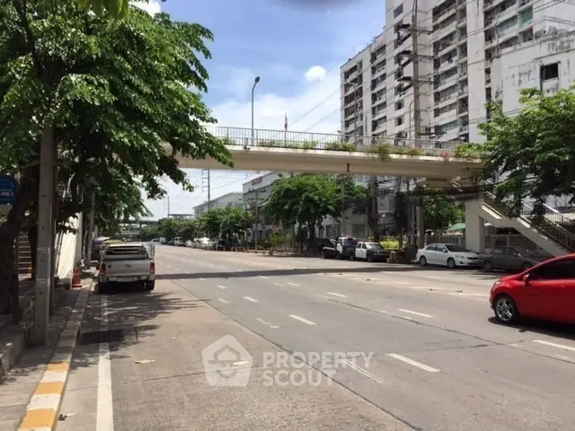  1 Bedroom Condo at Prayapirom Chateau Riverboat-5