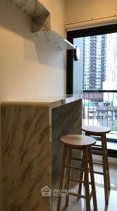 Fully Furnished 1 Bedroom Condo at Life Sukhumvit 48-5