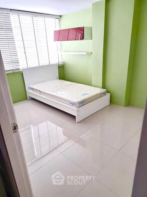 image_rental-12853934