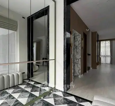 Screenshot 2569-03-15 at 13.01.46.jpg