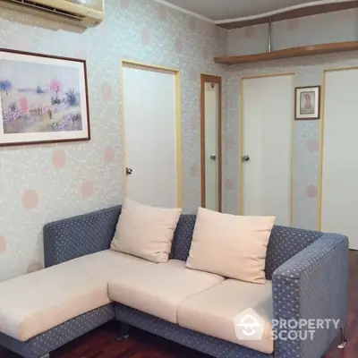  2 Bedrooms Condo at Pathumwan Resort-3