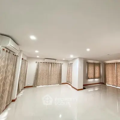 image_rental-8336526