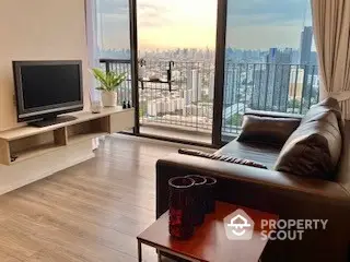  2 Bedrooms Condo at Whizdom Essence Sukhumvit-3