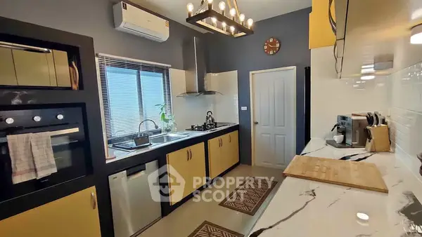 image_rental-27706855