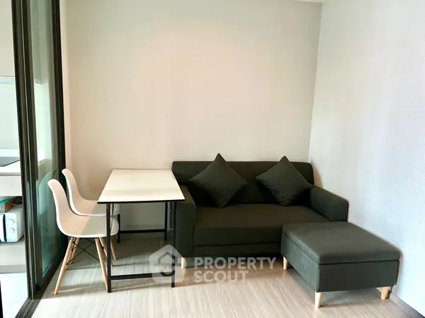 image_rental-19330764
