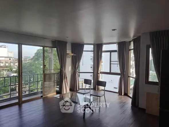 image_rental-26828066