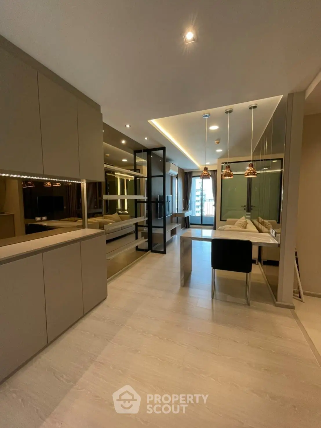 Fully Furnished 1 Bedroom Condo at Vtara Sukhumvit 36-1