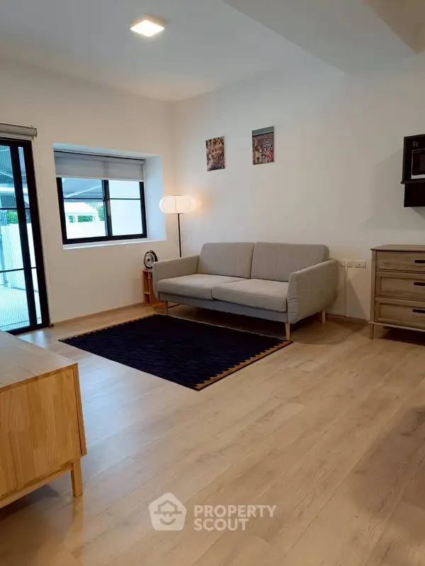 image_rental-26513337