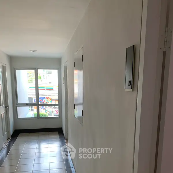 image_rental-5656905