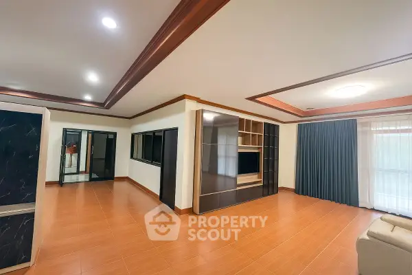 image_rental-29336900