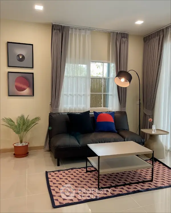 image_rental-13876562