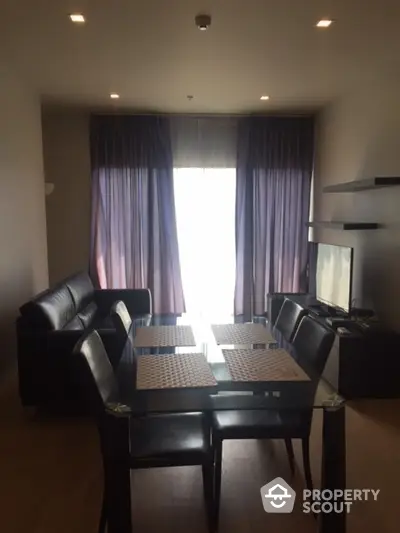  2 Bedrooms Condo -4