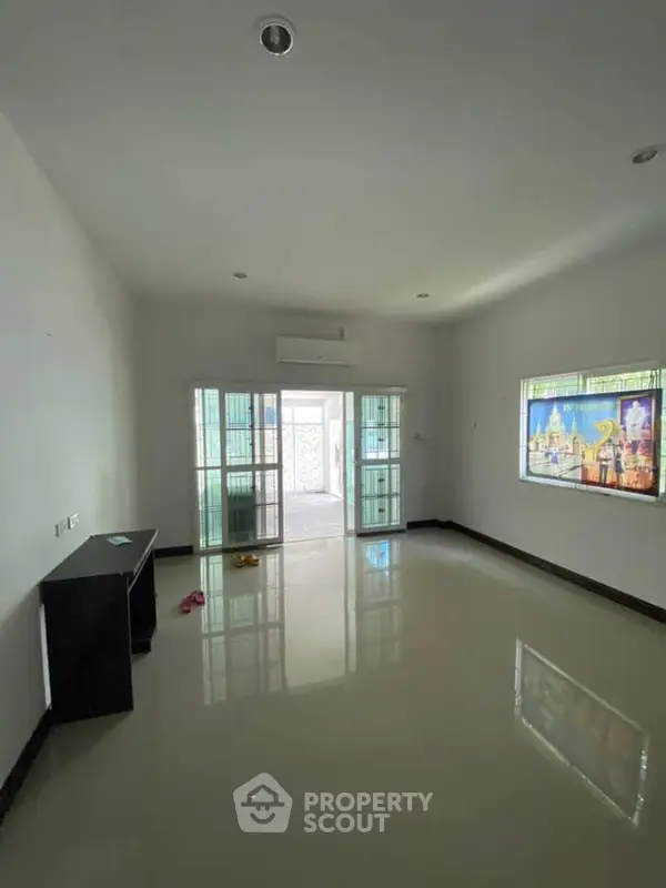 image_rental-8792199