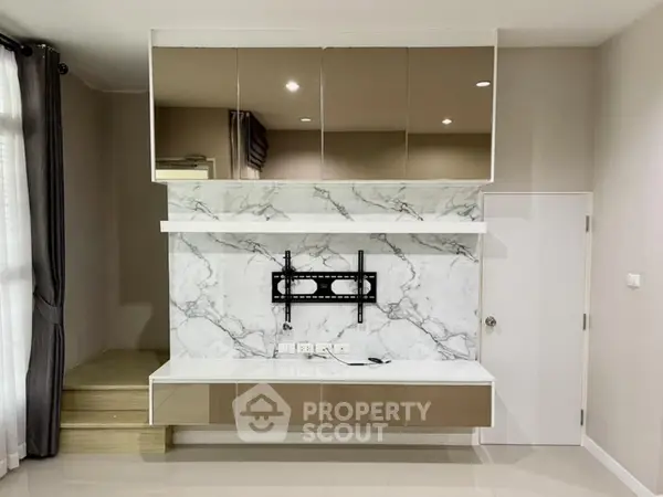 image_rental-6384634