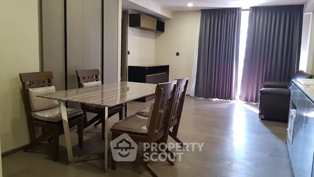 2 Bedrooms Condo at Klass Sarasin Rajdamri-1