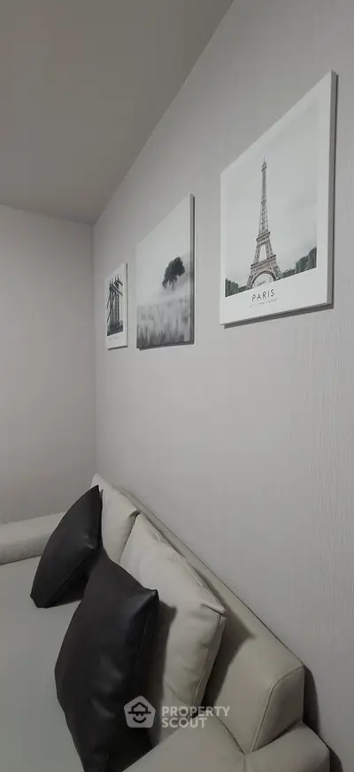 Modern living room with stylish decor and comfortable seating