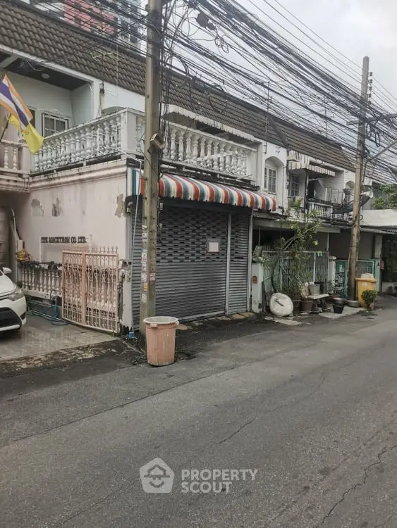 image_rental-6308962