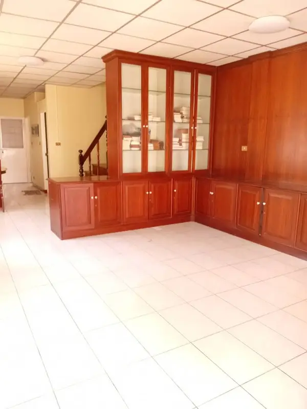 image_rental-31683295