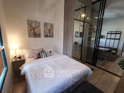 Fully Furnished 1 Bedroom Condo at Knightsbridge Prime Ratchayothin-2